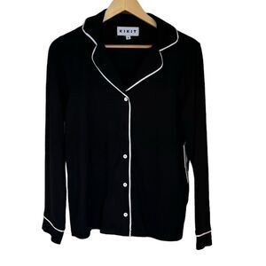 NWT. K•I•K•I•T Black and White Buttoned Blouse. Size Small.